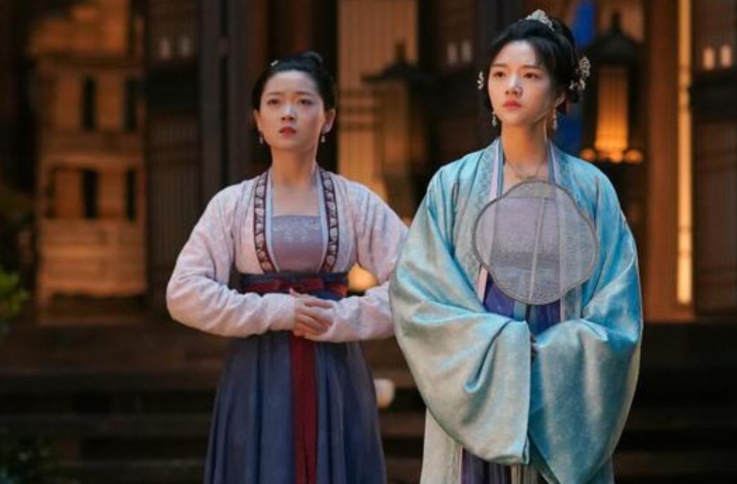 秋雨绵绵话生肖，探寻蛇与自然之韵的深度解析与文化寓意