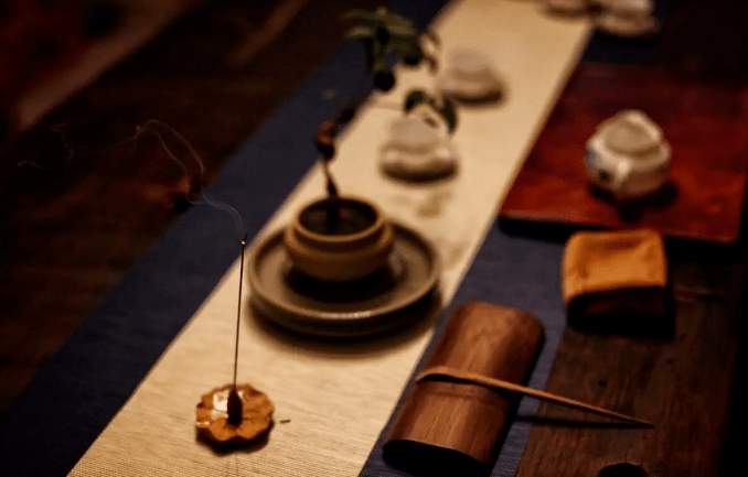 吃四方是什么生肖，背后的智慧与哲理