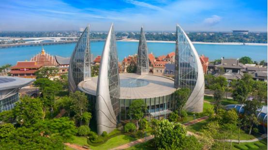 书香铜臭猜一生肖，谜底即将揭晓