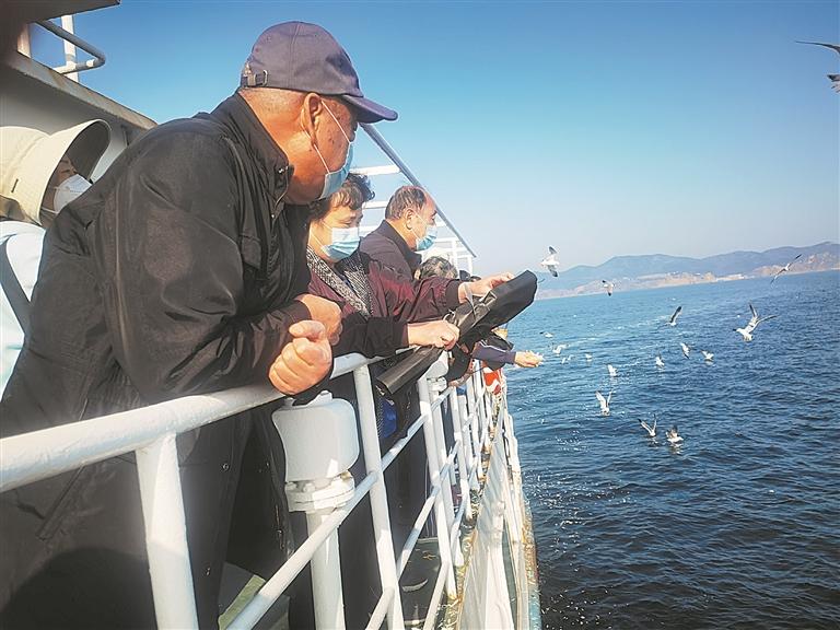 温馨海葬，文化与生肖的交融