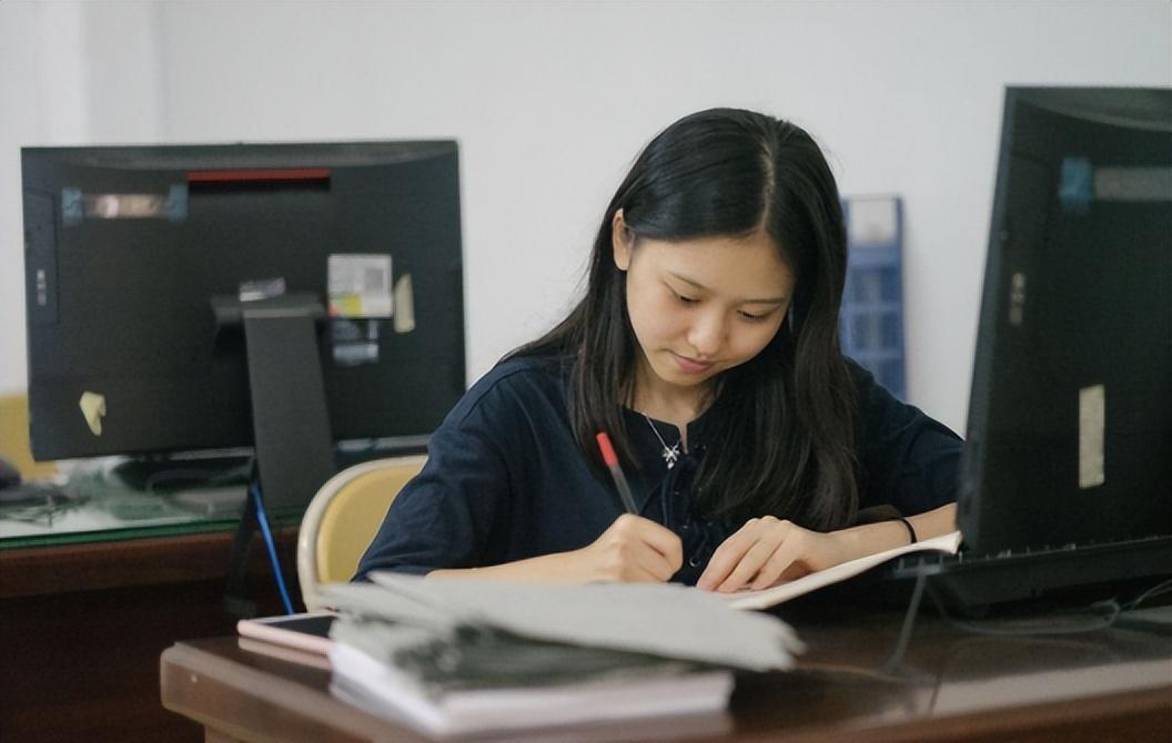 骑者善坠猜一生肖，选择与落实的智慧