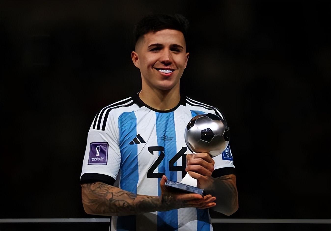 声东击西，生肖中的动物智慧与战略运用