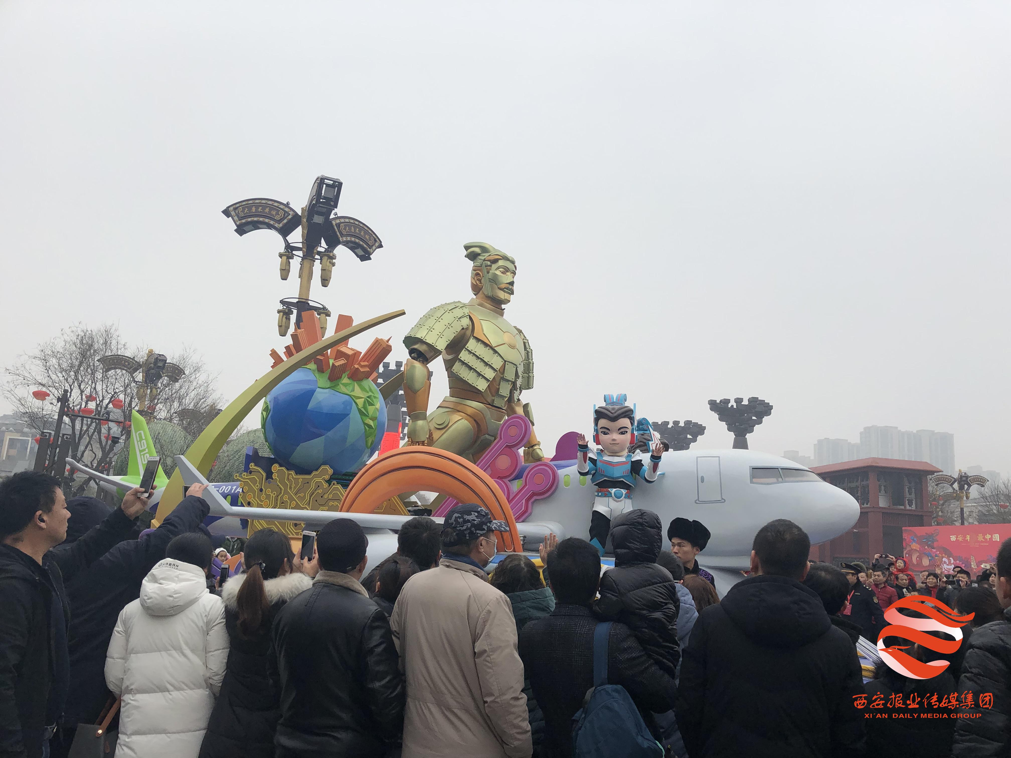 一条狗两边跑打一生肖，友爱作答落实解释