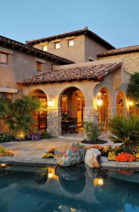 亲上加亲打一正确生肖，的不安分之选