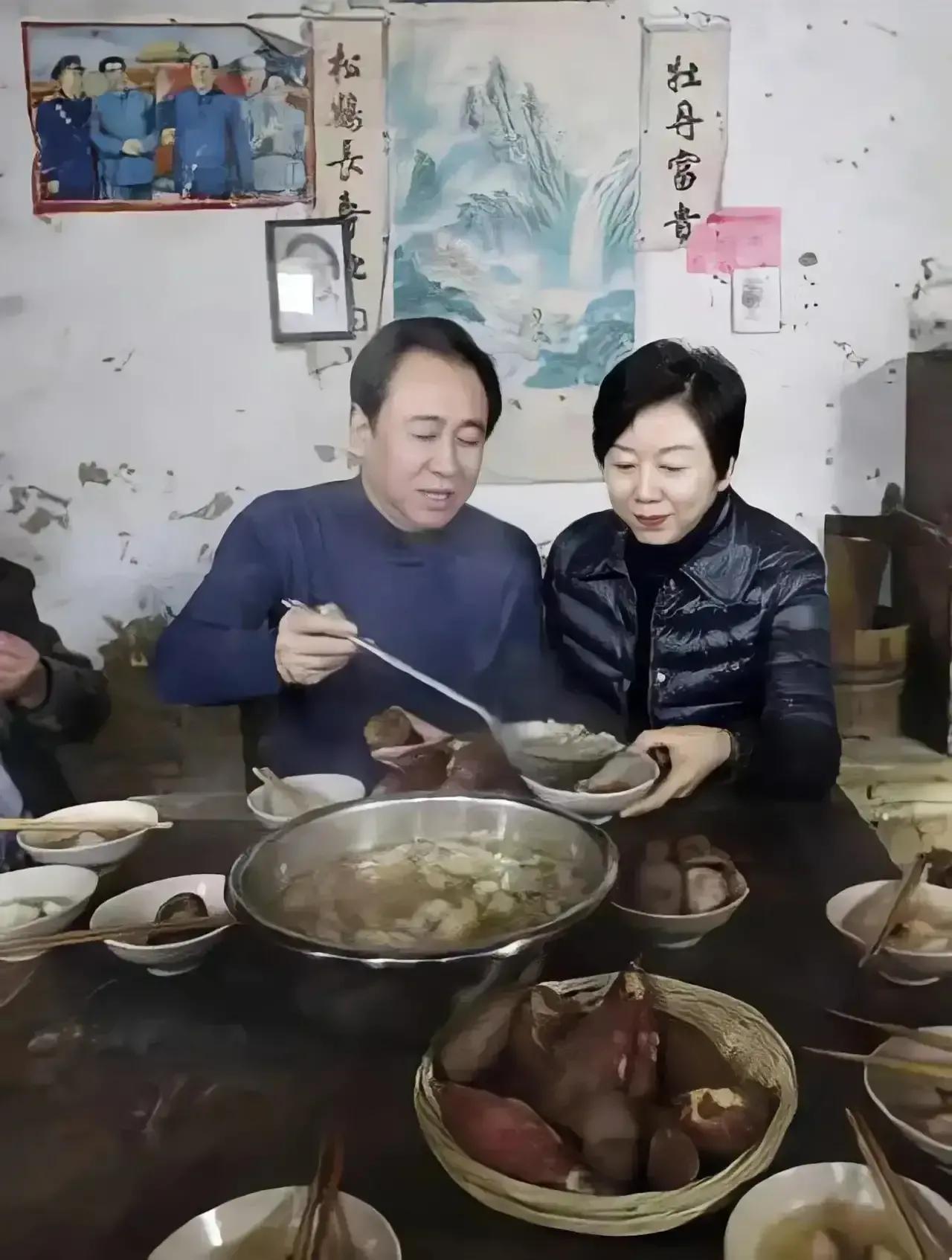 忆苦思甜，生肖鼠的独特视角与人生启示