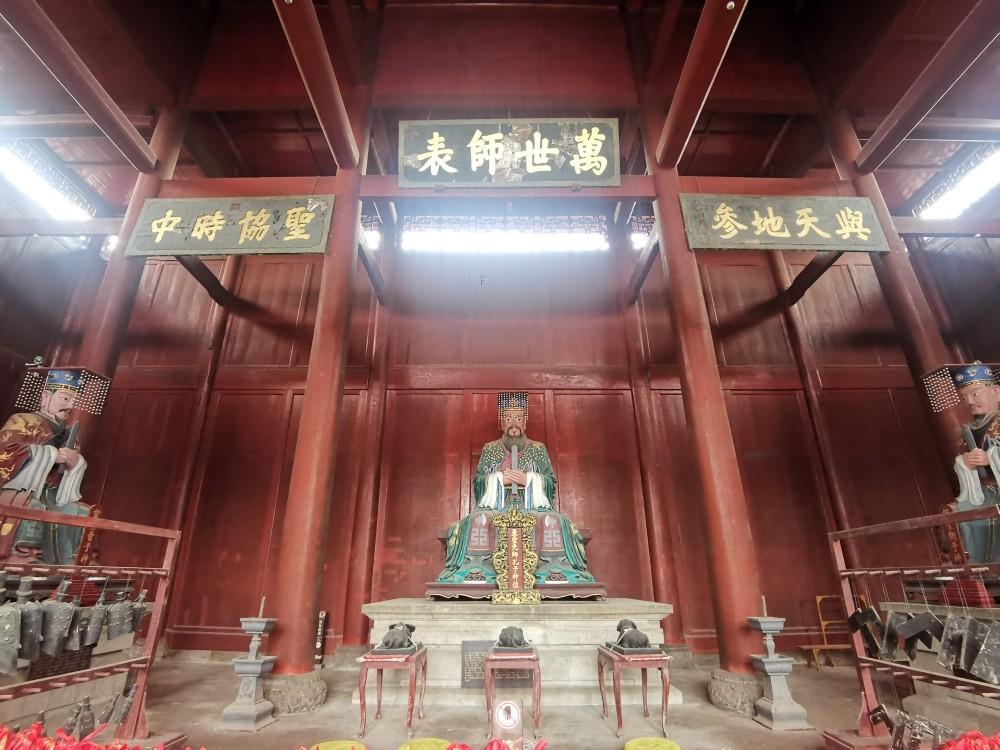 解密高高在上之谜，探寻生肖中的独特寓意