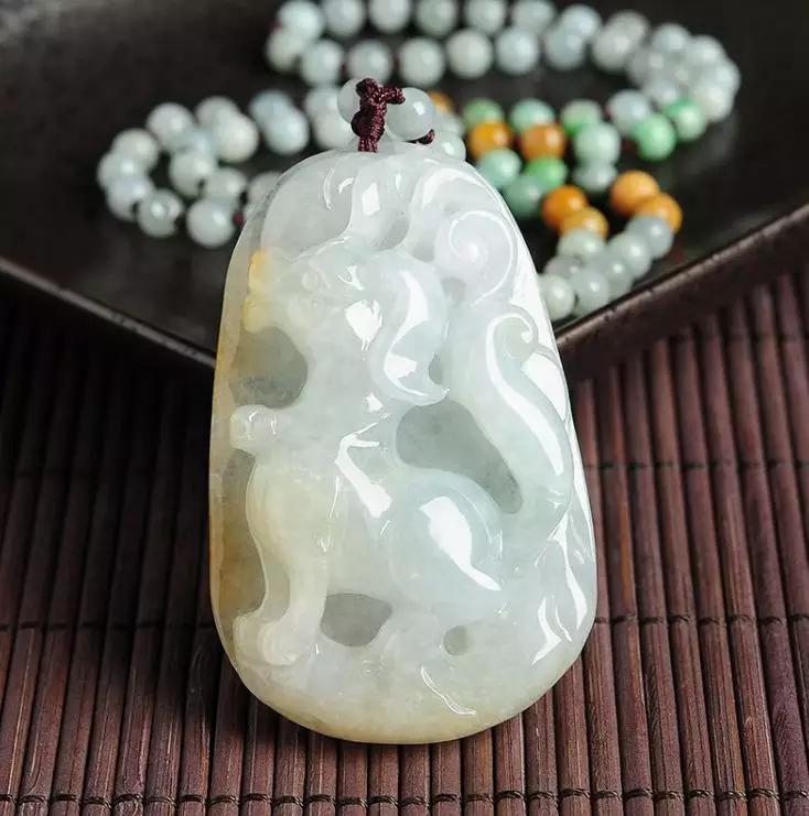 夷为平地，揭秘背后的生肖寓意与通用解释