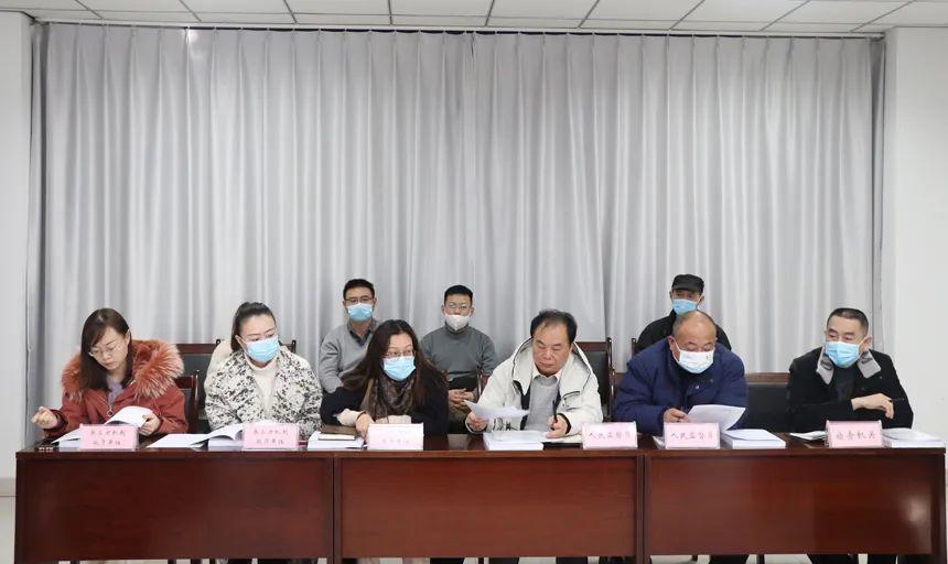 天生却是红屁股猜一生肖，结论作答落实解释