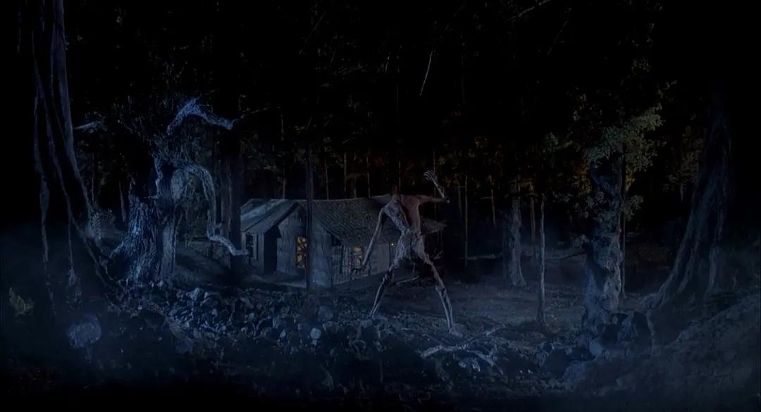 生肖羊与生肖马，共舞在坚韧与不屈的旋律中