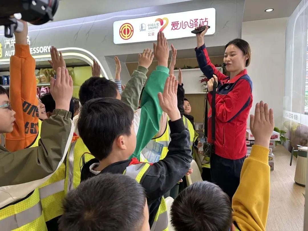 谜语探秘，山南山北不见，五猜一动物