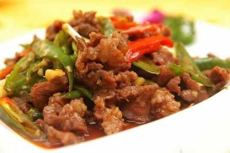 十二生肖中，哪些生肖爱吃肉？深度解析与文化趣谈