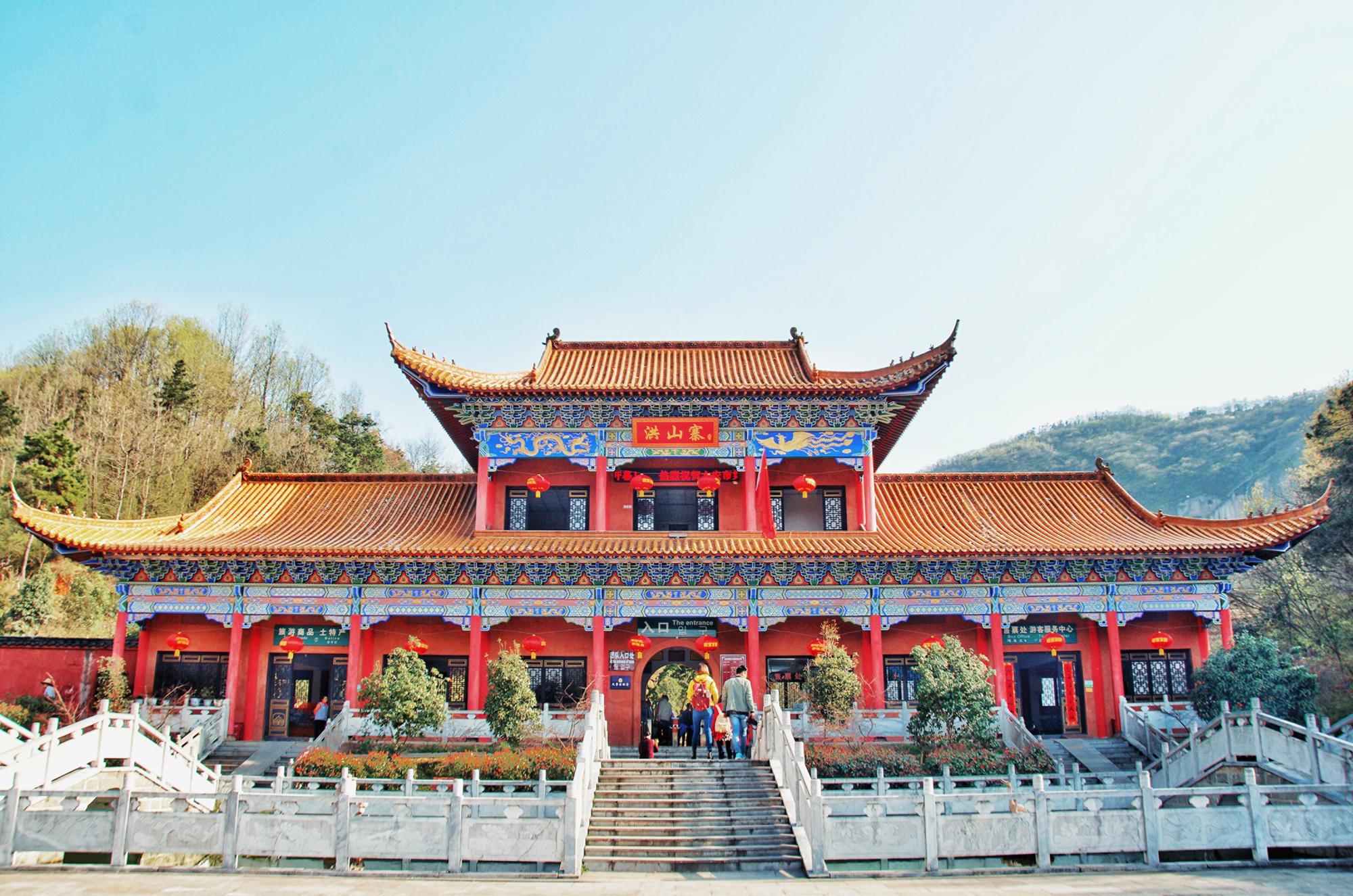 百尺竿头,揭秘生肖之谜的最快解答与落实 百尺竿头,揭秘生肖之谜的最快解答与落实