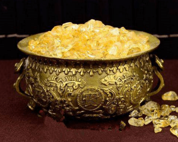 金银财宝是指什么生肖，词语的深层释义与文化解读