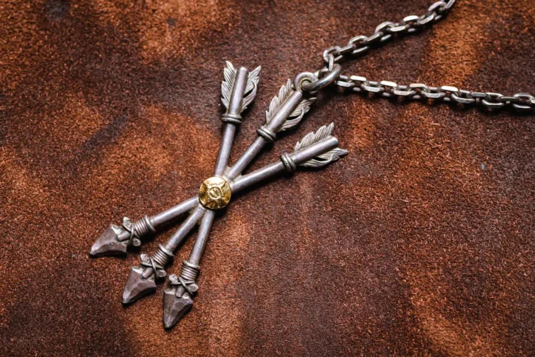 混水摸鱼猜一动物，揭秘背后的文化寓意