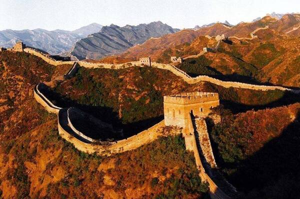 万里长城与生肖的奇妙联结，揭秘长城所指的生肖之谜