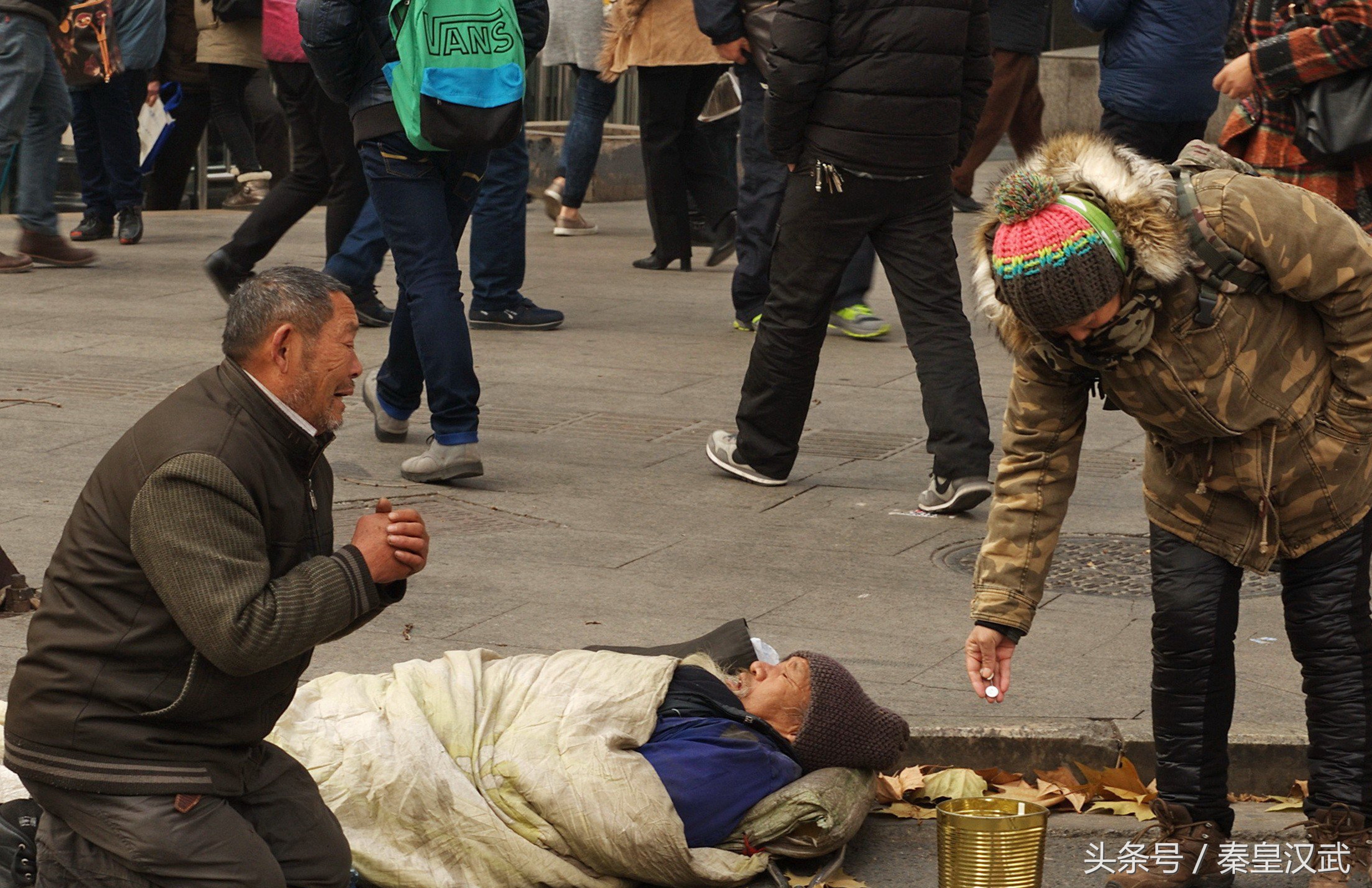 乞丐与生肖，探寻背后的文化寓意与友爱精神