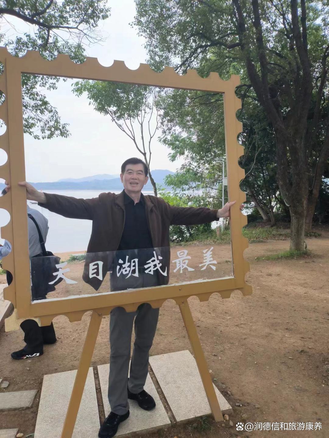 桃花初开猜一动物，探寻自然之趣与文化之韵