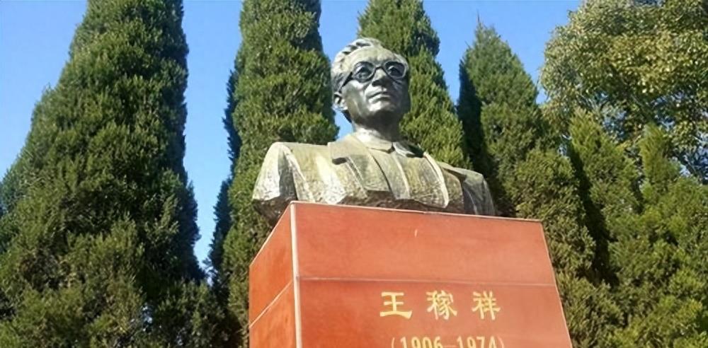 鸟语花香，猜一生肖，智慧与自然的和谐共鸣