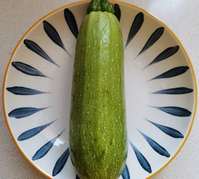 砍瓜切菜猜一生肖，谜底即将揭晓