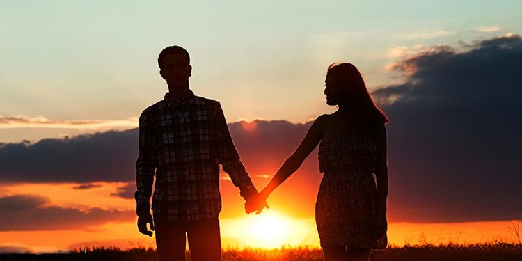 生肖猴和狗相配吗，揭秘如何选择并落实正确的