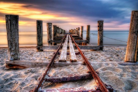 五光十色，揭秘生肖之谜与精选解析的落地实践