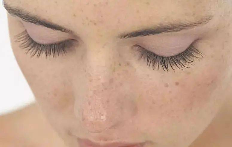 面黄肌瘦背后的谜题，揭秘瘦猴的智慧与生存之道