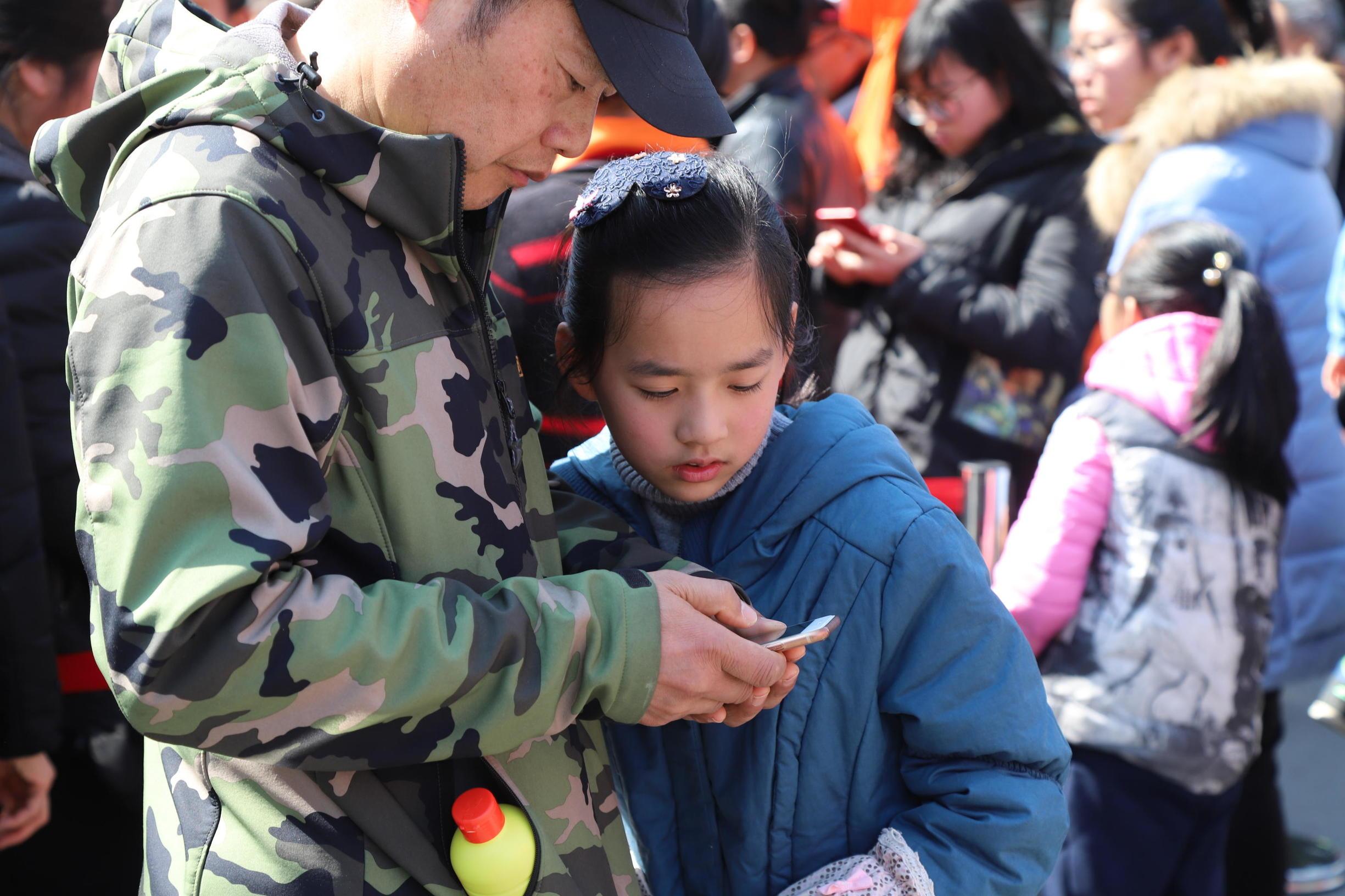 谜语中的智慧，东躲西藏猜一动物—时代变迁下的文化解读与落实