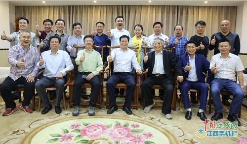 春蚓秋蛇，生肖之谜的实证探索