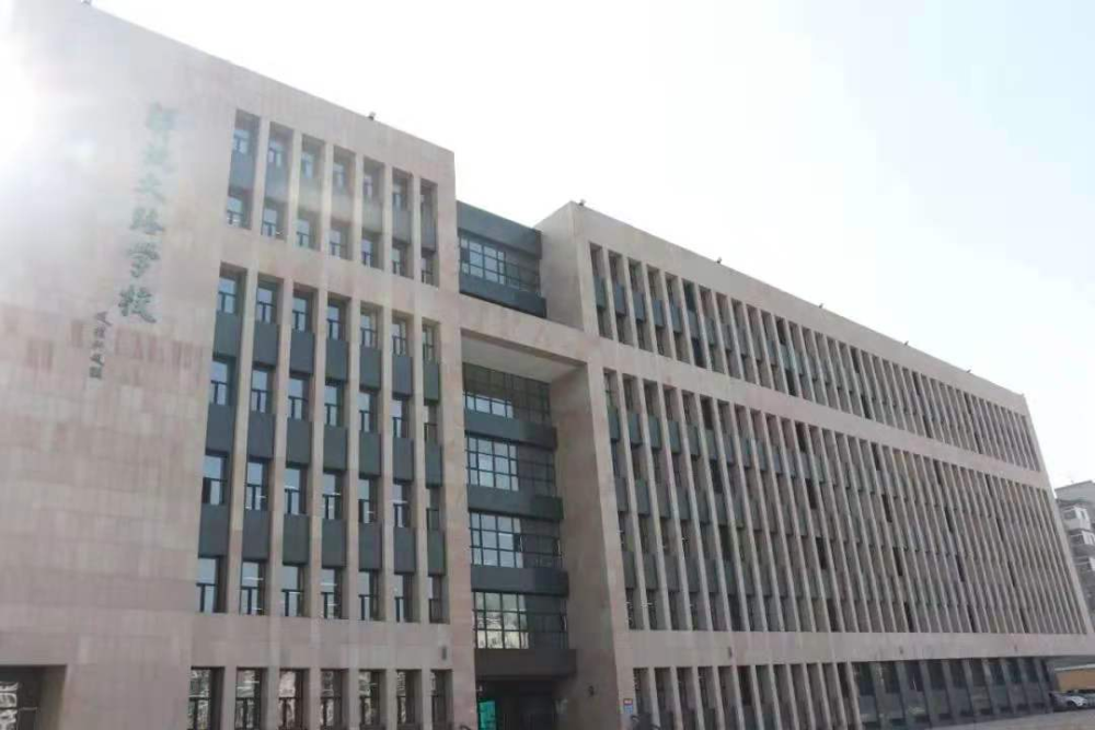 口蜜腹剑，揭秘生肖背后的智慧与警示