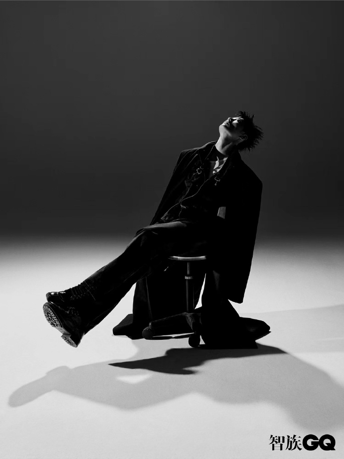 晶字背后的生肖寓意，以沉稳之姿，洞察生活之晶