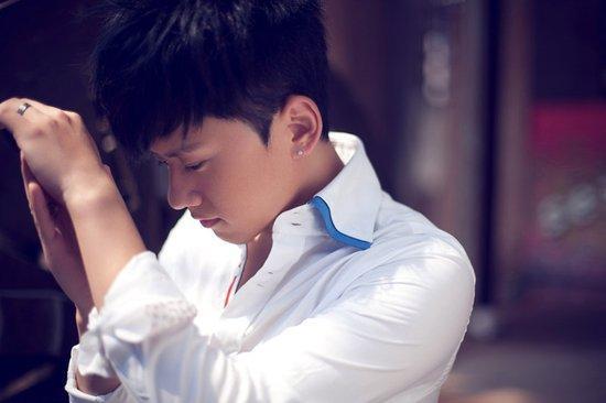 深度解析张杰的生肖之谜，属相背后的故事与影响