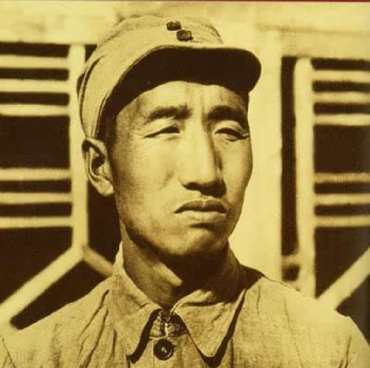 属马人的幸运生肖配饰，坚韧与不屈的象征之旅