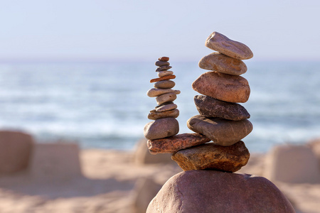 四平八稳猜一生肖，探寻平衡与和谐的哲理