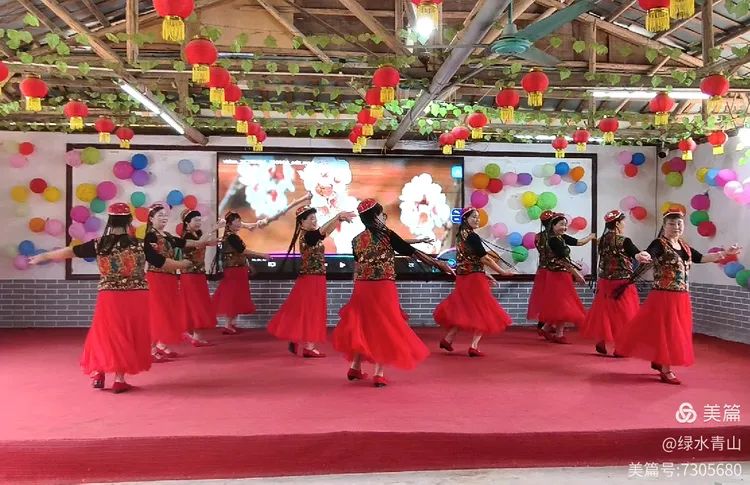 揭不开锅，生肖之舞的和谐共舞