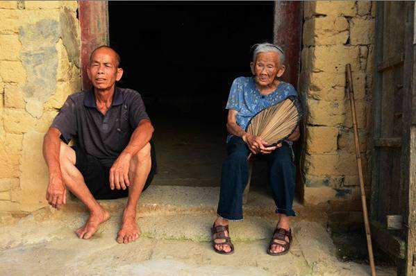 孤苦伶仃的智慧与战略运用,生肖之鼠的生存哲学 孤苦伶仃的智慧与战略运用,生肖之鼠的生存哲学