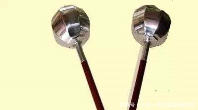 八棱梅花亮银锤，生肖之谜的非凡解释与落实