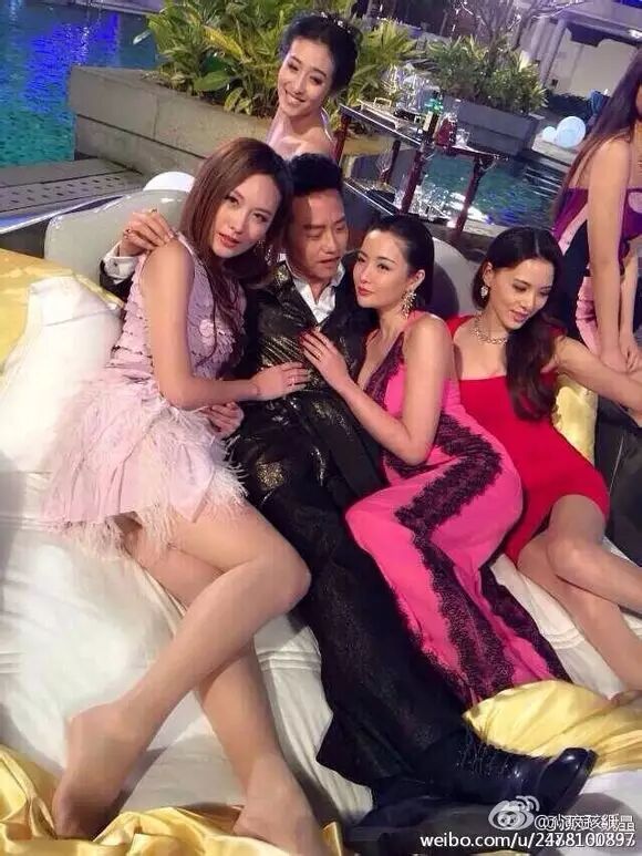 左拥右抱是什么生肖，选择解释落实