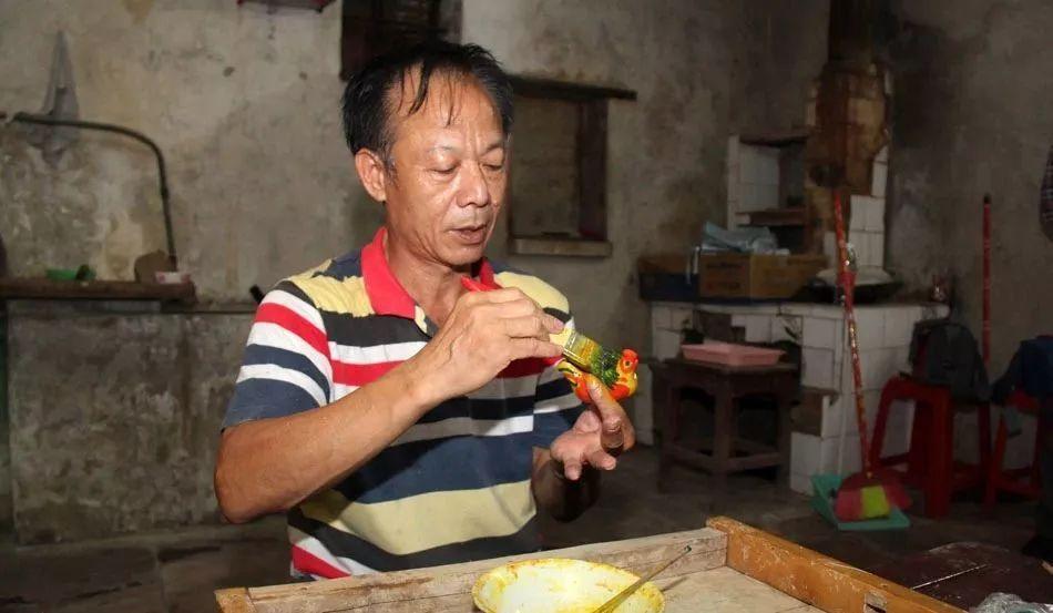 鸡头鸡尾，生肖谜语中的文化智慧与深层解读