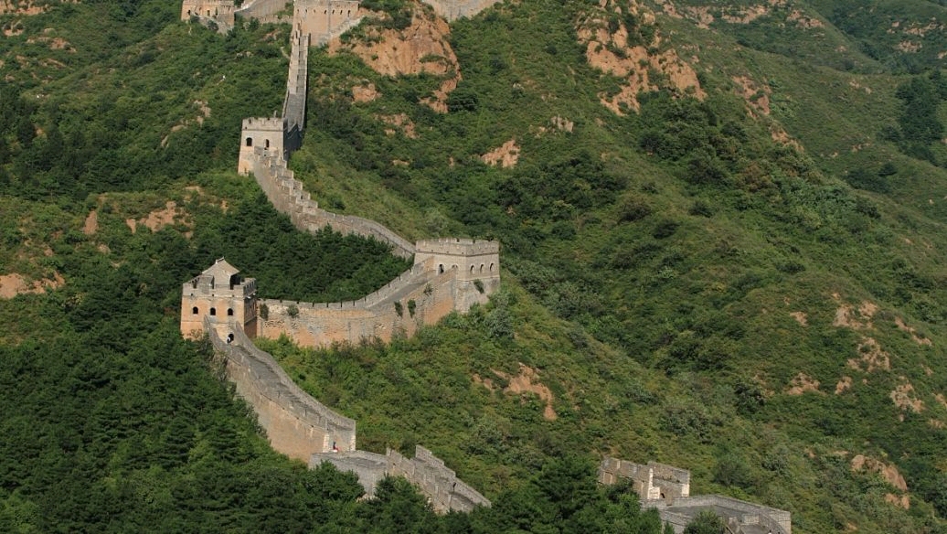 不到长城心不死，生肖中的坚韧与转变