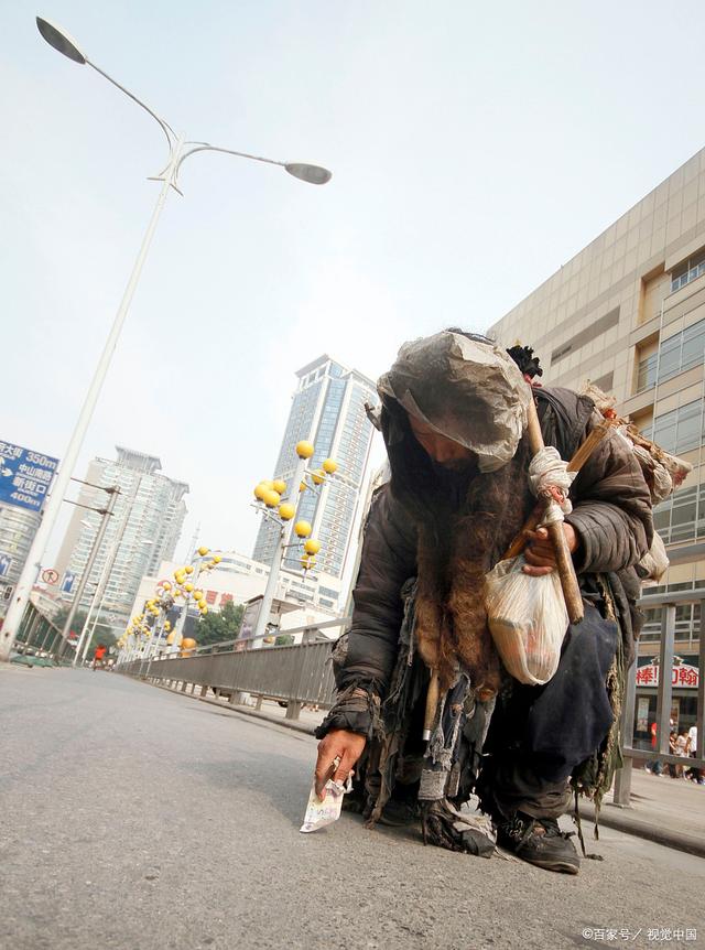 乞丐与生肖，探寻背后的文化寓意与友爱精神