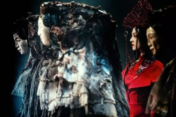 愤发有为，生肖龙与个人成长的和谐共舞